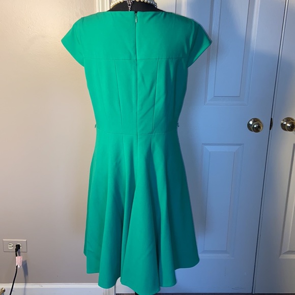 Calvin Klein sleeveless ruffle dress - Picture 2 of 4